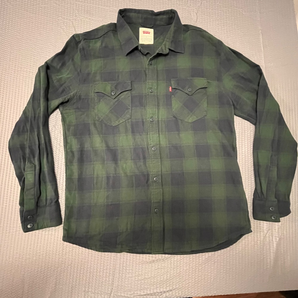 Levi's Forest Green and Charcoal Plaid Shirt - Picture 2 of 8